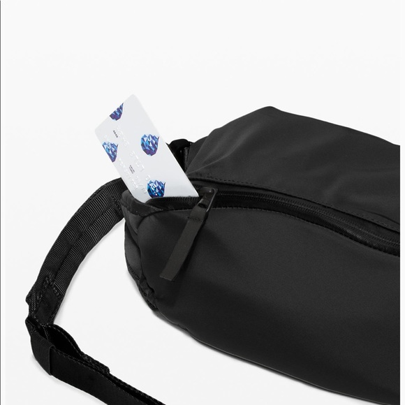 NWT lululemon All Hours Belt Bag - Picture 6 of 14